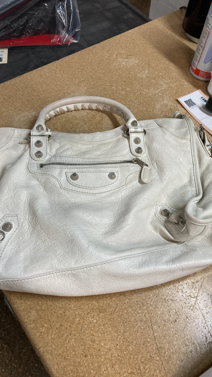 City Classic Studs Bag Leather Small - Deep Luxury