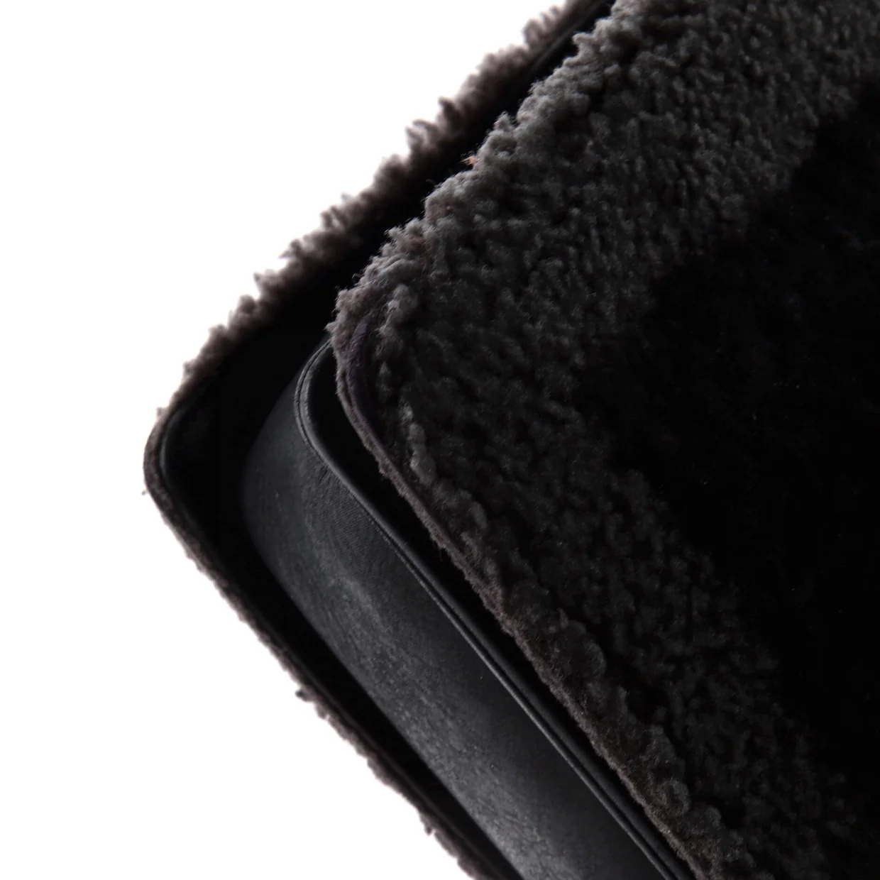 Boy Flap Bag Shearling New Medium - Deep Luxury