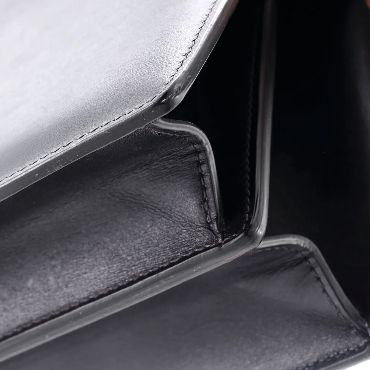 Clasp Top Handle Bag Leather Medium - Deep Luxury