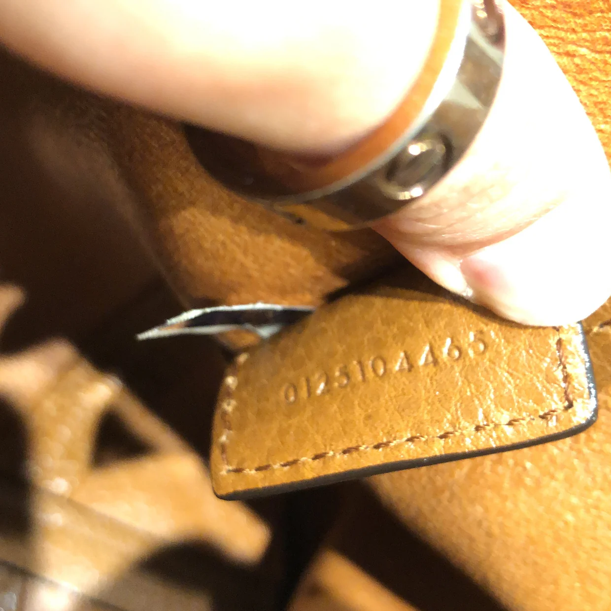 Spin Tote Leather Small - Deep Luxury