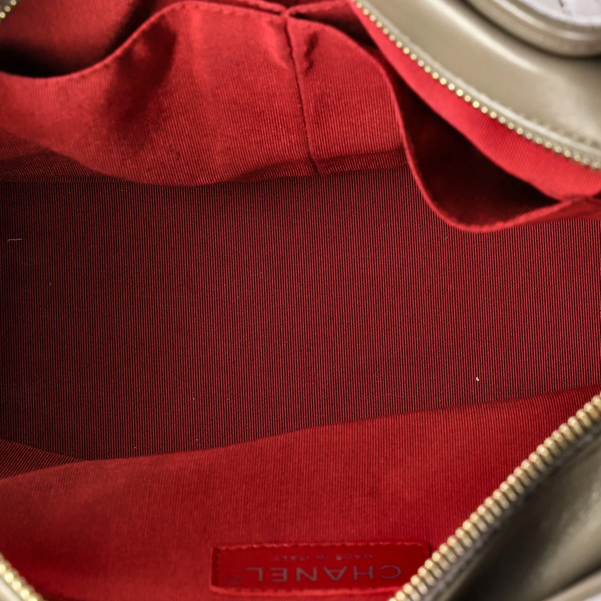 Gabrielle Hobo Quilted Aged Calfskin Medium - Deep Luxury