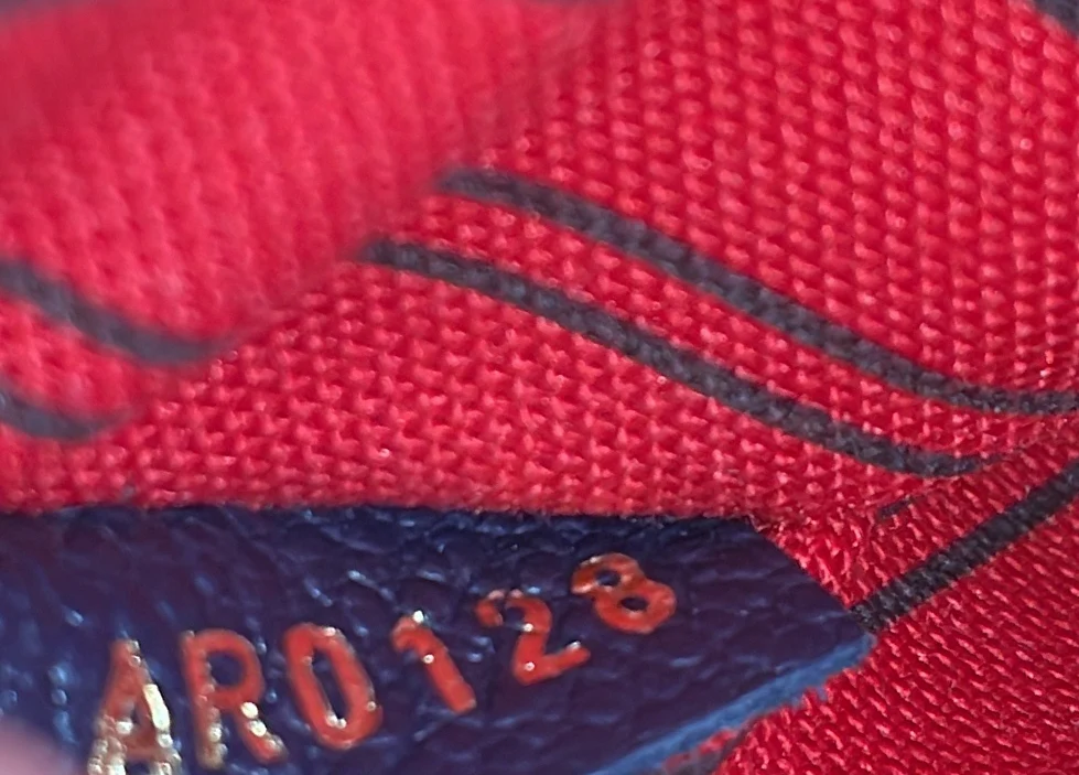 Pochette Metis Monogram Empreinte Leather - Deep Luxury