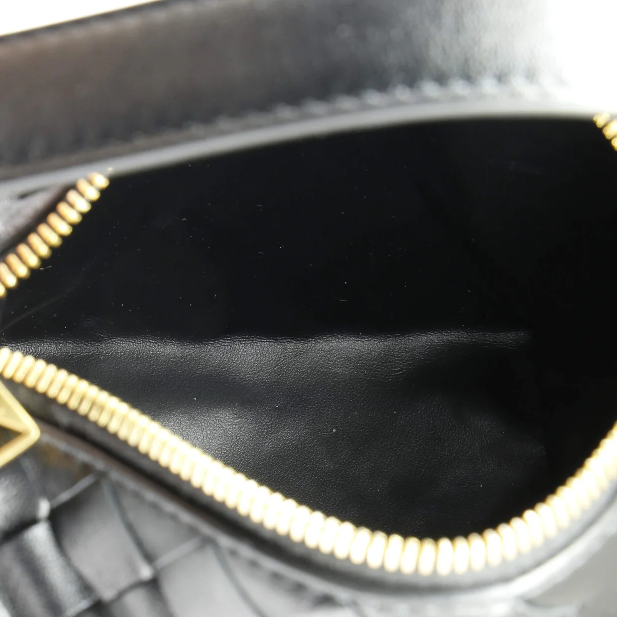 Wallace Shoulder Bag Intrecciato Nappa Mini - Deep Luxury