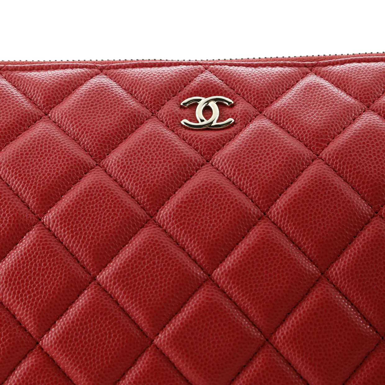 O Case Clutch Quilted Caviar Medium - Deep Luxury