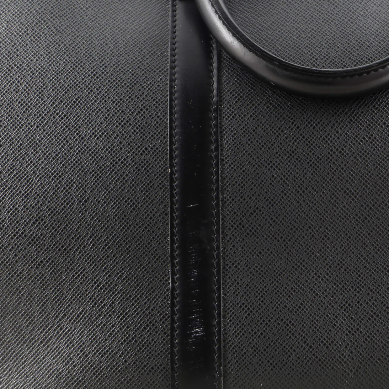 Kendall Handbag Taiga Leather PM - Deep Luxury