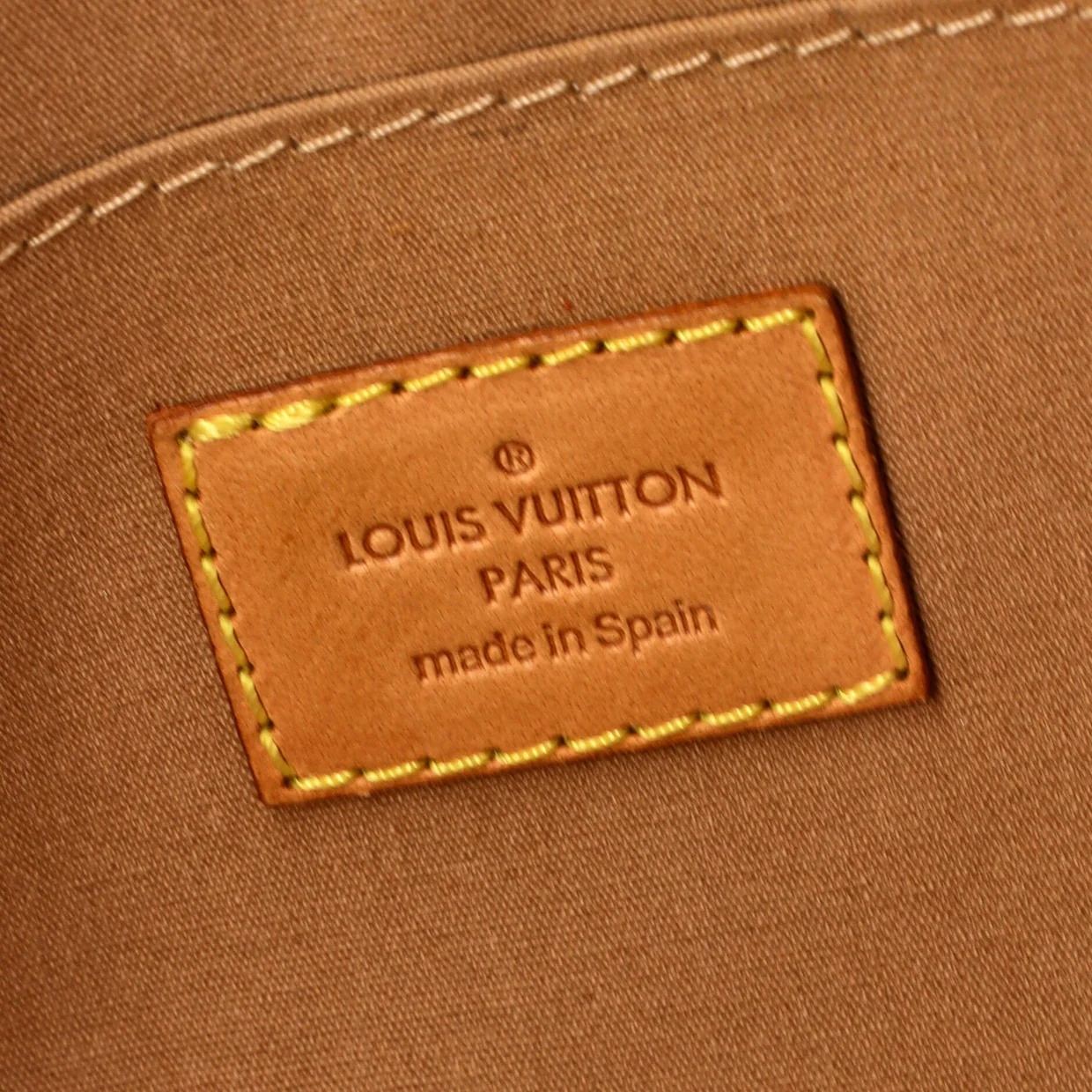 Roxbury Drive Handbag Monogram Vernis - Deep Luxury