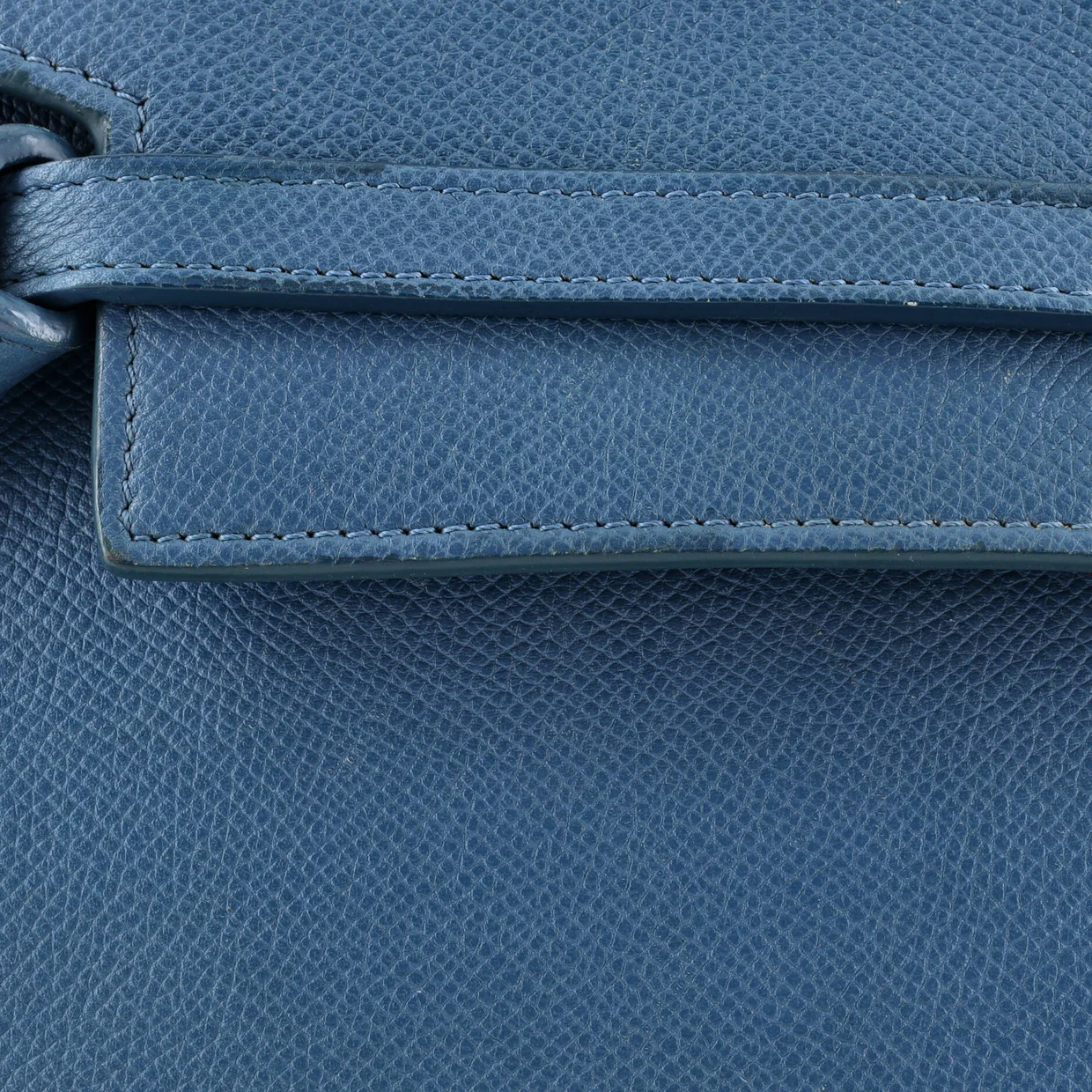 Belt Bag Textured Leather Micro - Deep Luxury