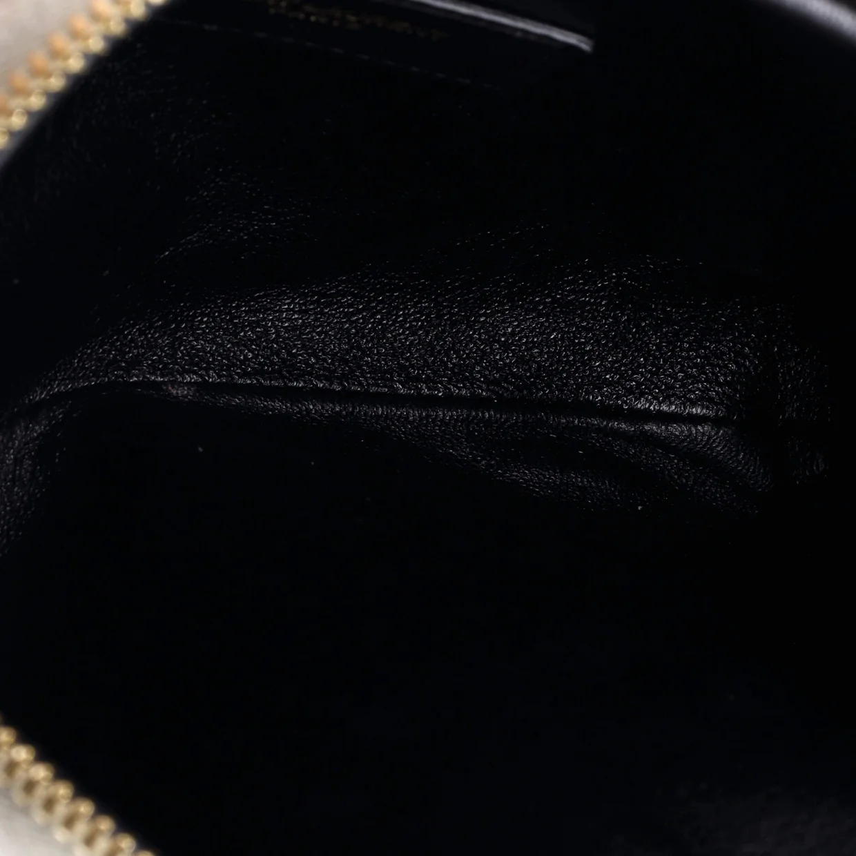 Gaby Zipped Pouch Crossbody Quilted Leather - Deep Luxury