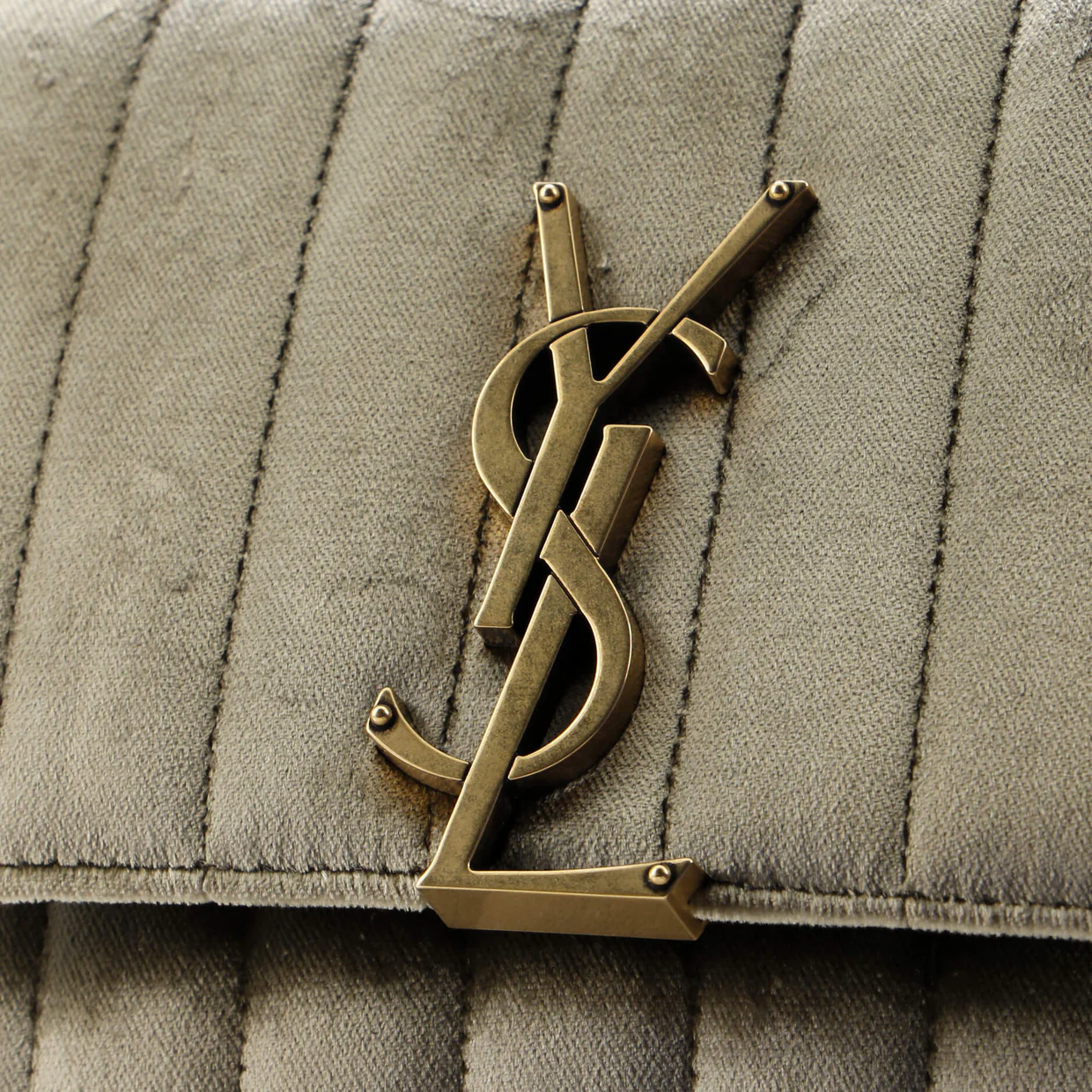 Vicky Crossbody Bag Vertical Quilted Velvet Small - Deep Luxury