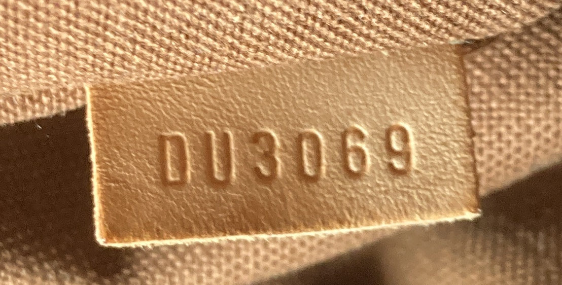 Thames Handbag Monogram Canvas GM - Deep Luxury