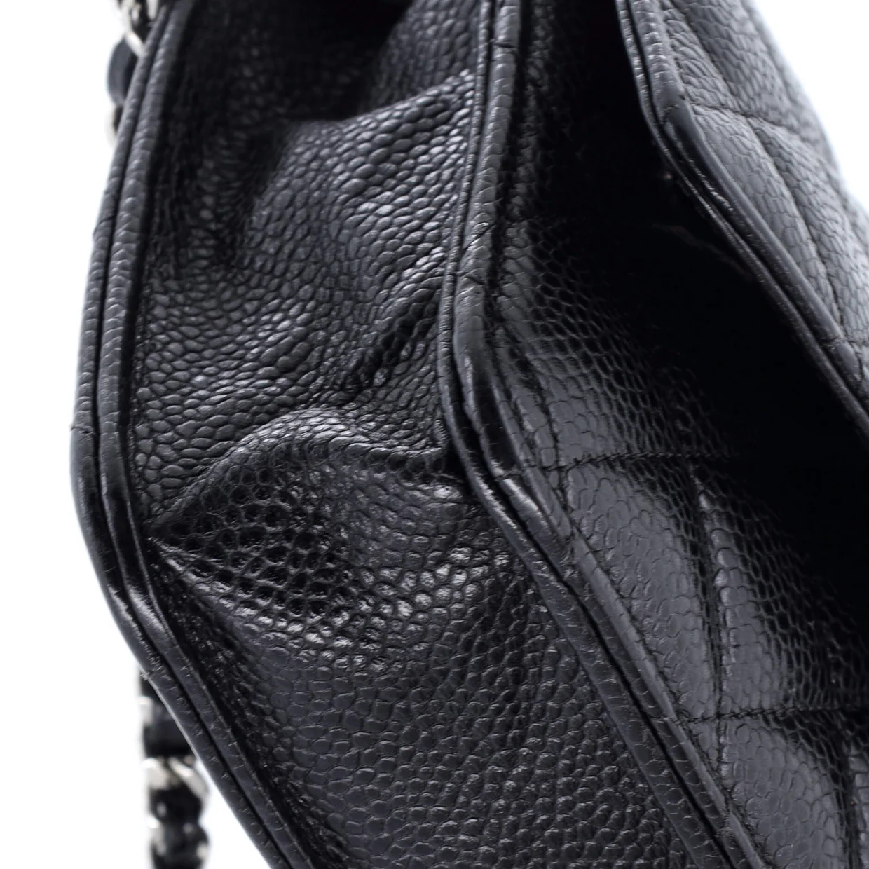 Wallet on Chain Quilted Caviar - Deep Luxury