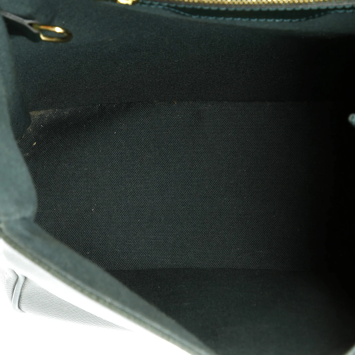 Yaranga Messenger Bag Taiga Leather Medium - Deep Luxury
