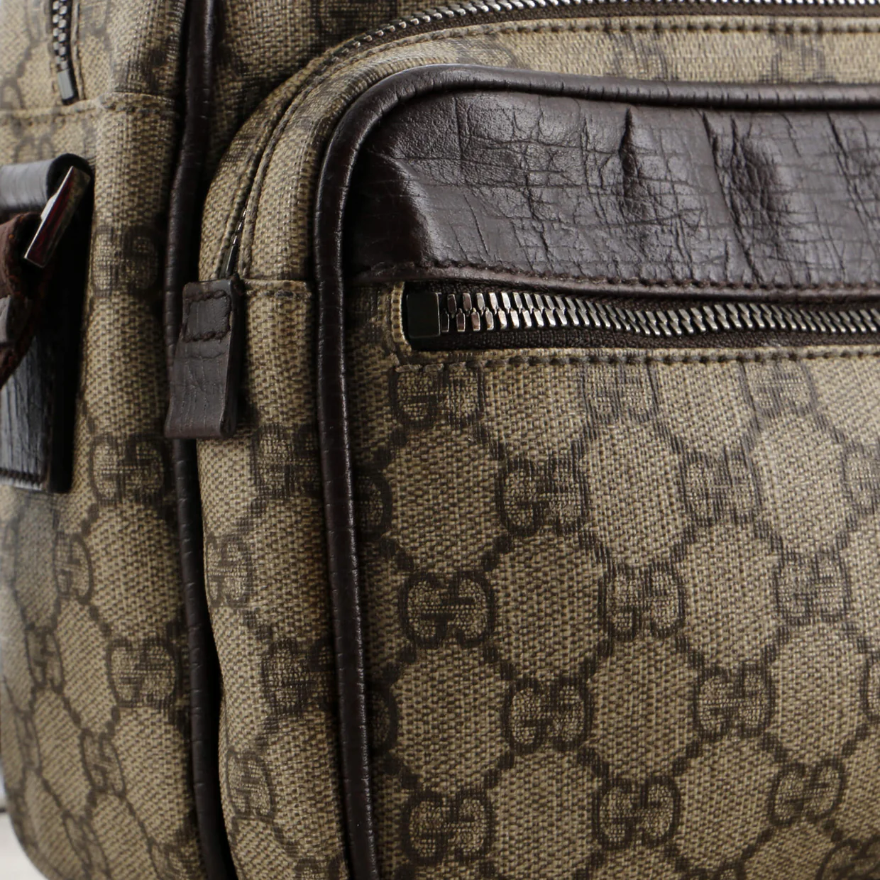 Front Zip Camera Bag GG Coated Canvas with Leather Medium - Deep Luxury