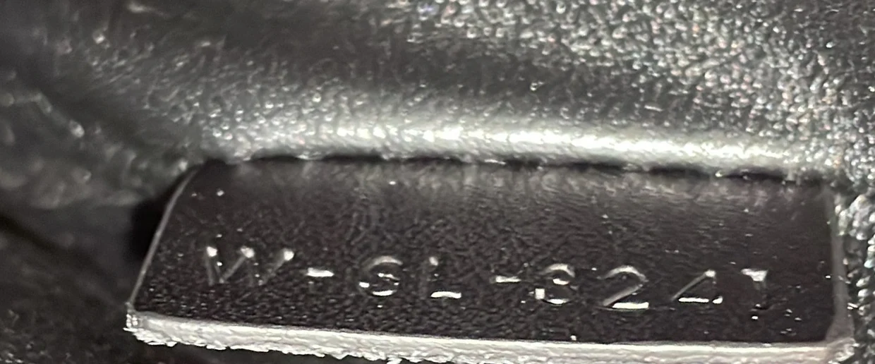 16 Top Handle Bag Smooth Calfskin Small - Deep Luxury