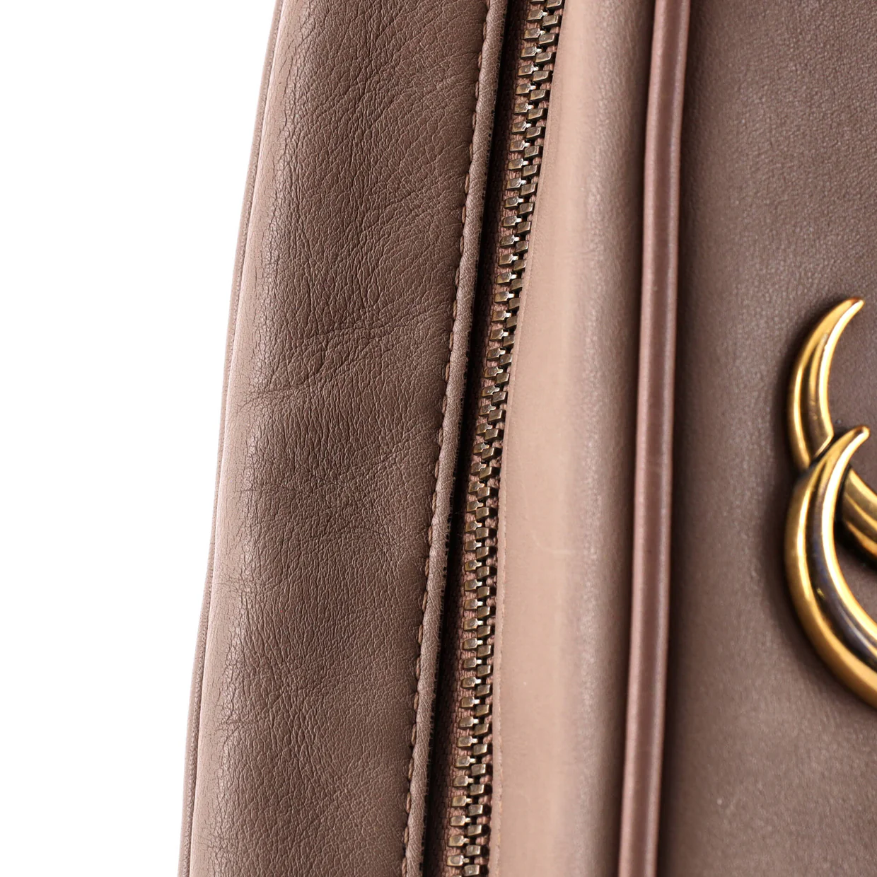 GG Marmont Shoulder Bag Matelasse Leather Medium - Deep Luxury