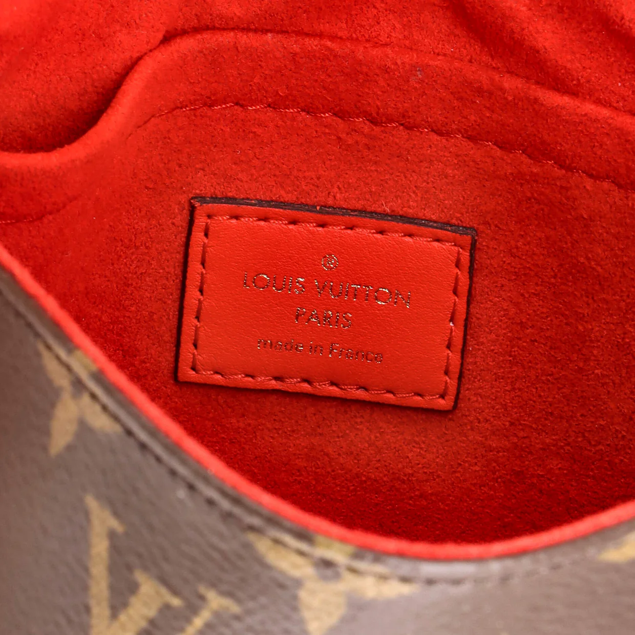 Locky Handbag Monogram Canvas with Leather BB - Deep Luxury