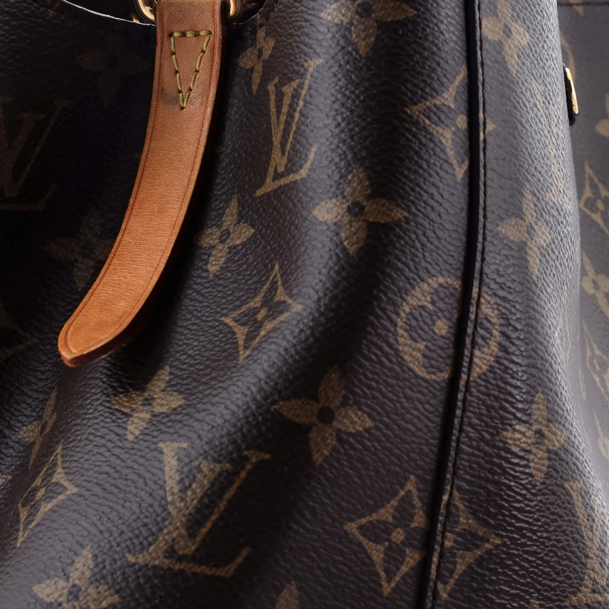 Montaigne Handbag Monogram Canvas GM - Deep Luxury