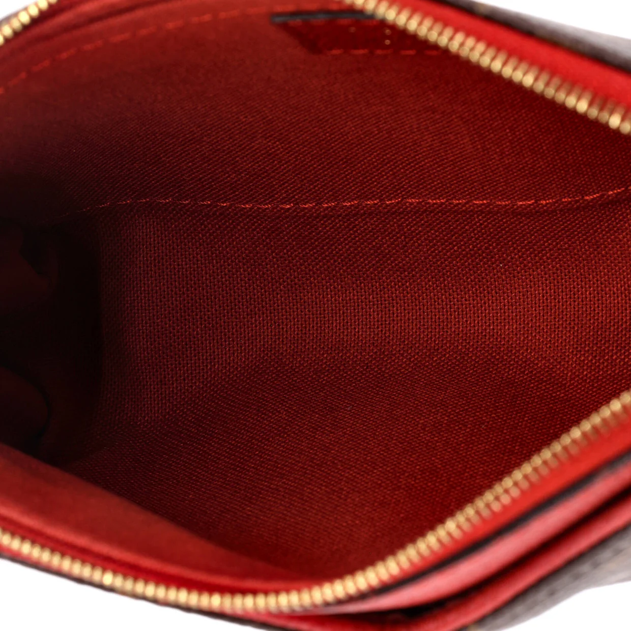 Charm O Case Pouch Chevron Lambskin Medium - Deep Luxury