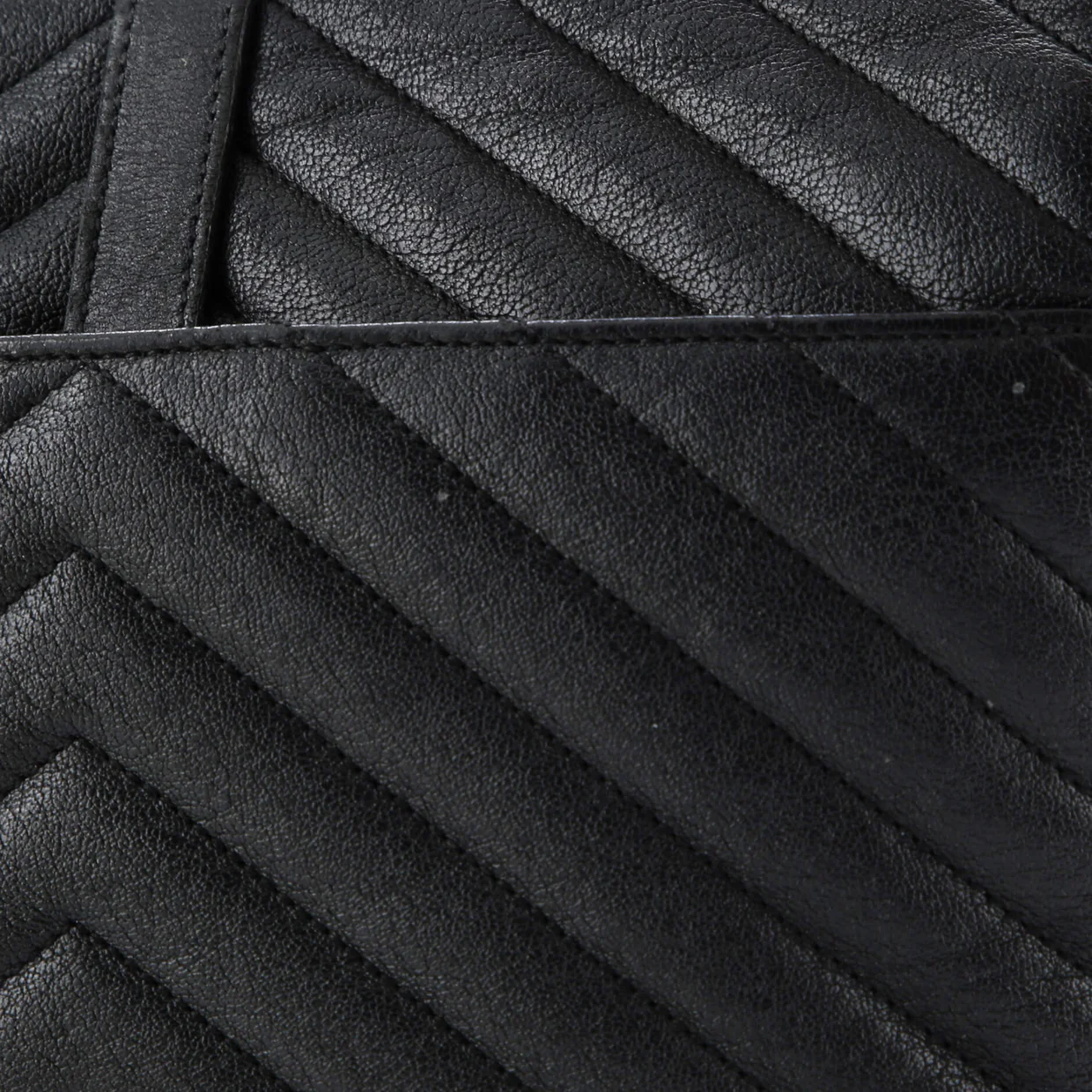 Classic Monogram College Bag Matelasse Chevron Leather Medium - Deep Luxury