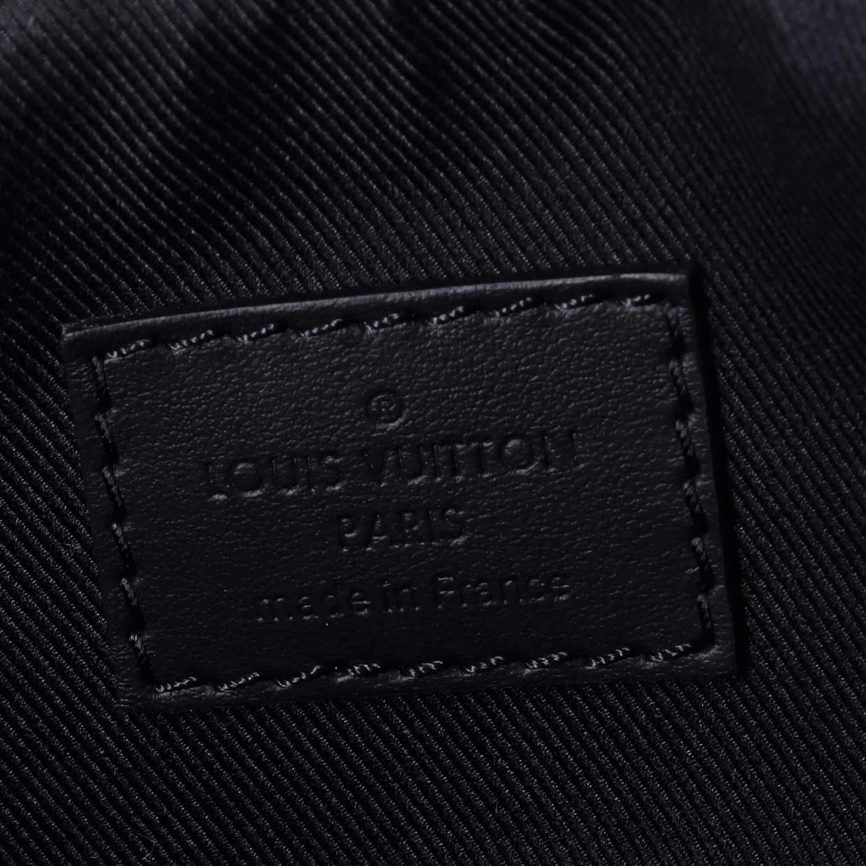 Steamer Wearable Wallet Monogram Taurillon Leather - Deep Luxury