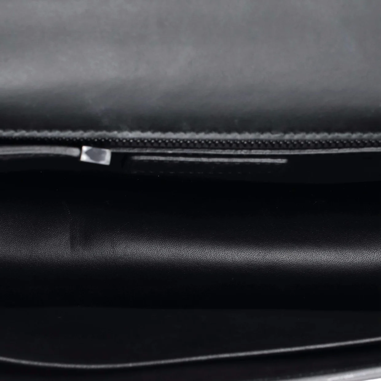 Ultra Matte 30 Montaigne Flap Bag Leather - Deep Luxury