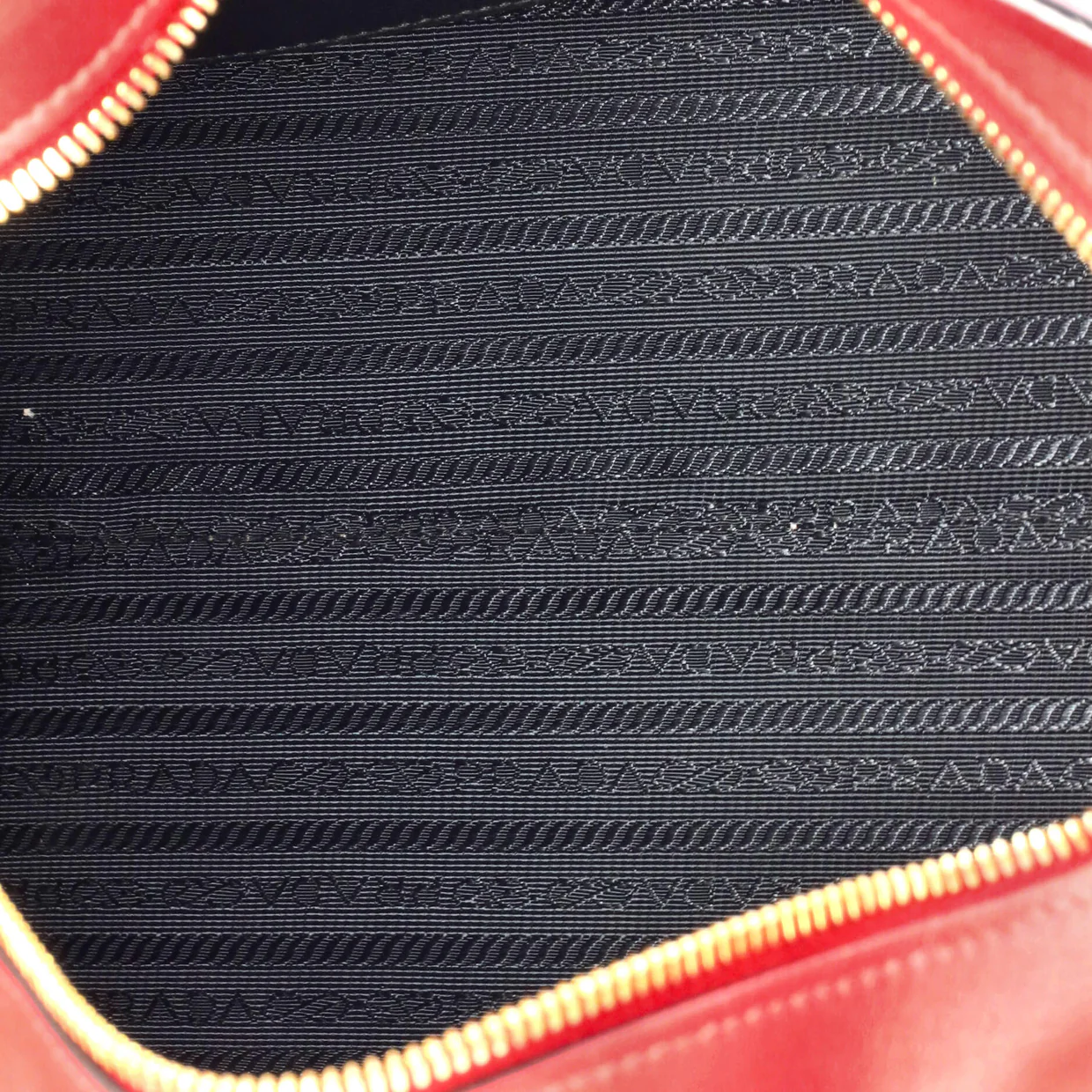 Esplanade Tote Saffiano with City Calf Medium - Deep Luxury