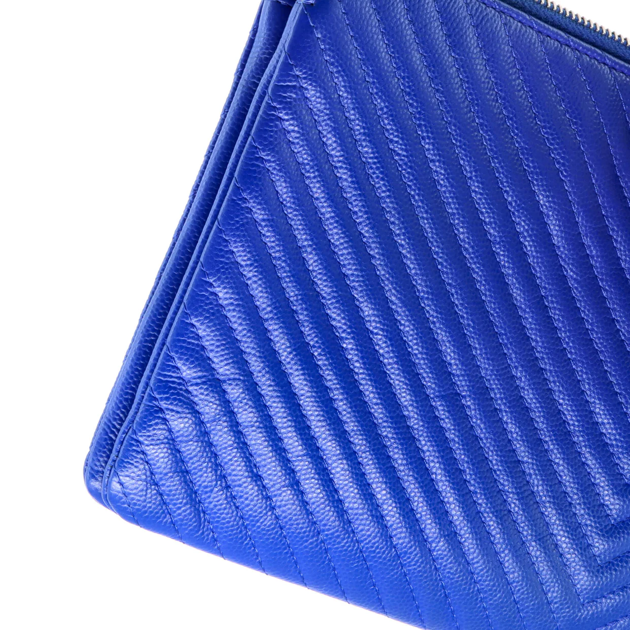 Classic Double Pocket Zip Pouch Chevron Caviar Medium - Deep Luxury