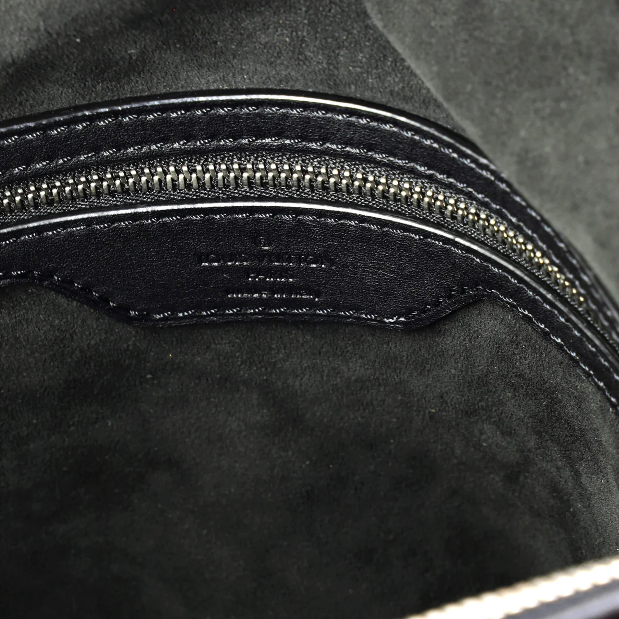 Antheia Ixia Handbag Leather PM - Deep Luxury