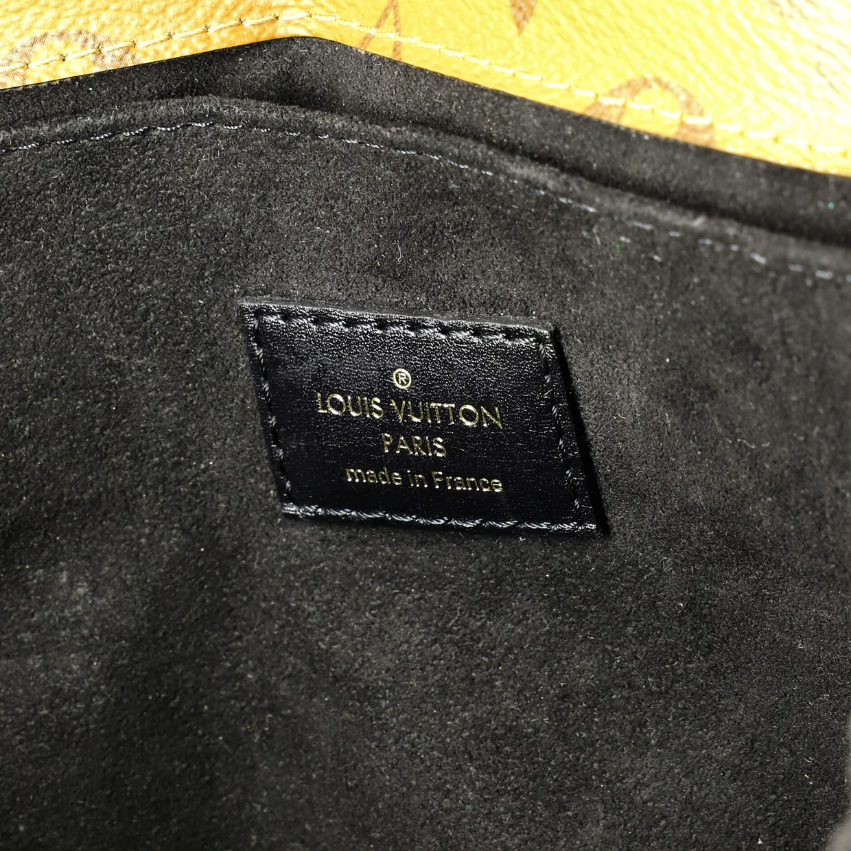 Pochette Metis Reverse Monogram Canvas - Deep Luxury