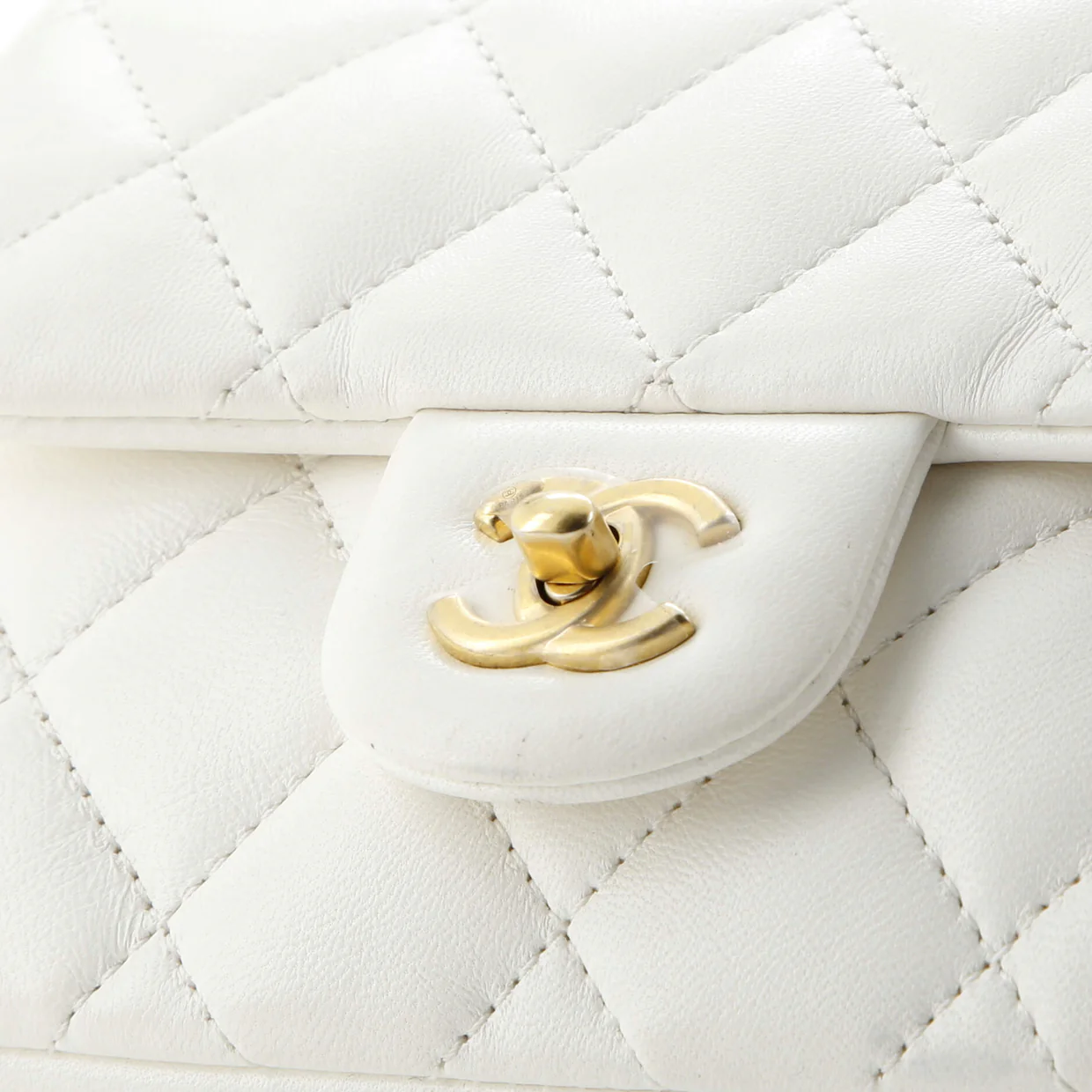 Heart Charms Flap Bag Quilted Lambskin Mini - Deep Luxury