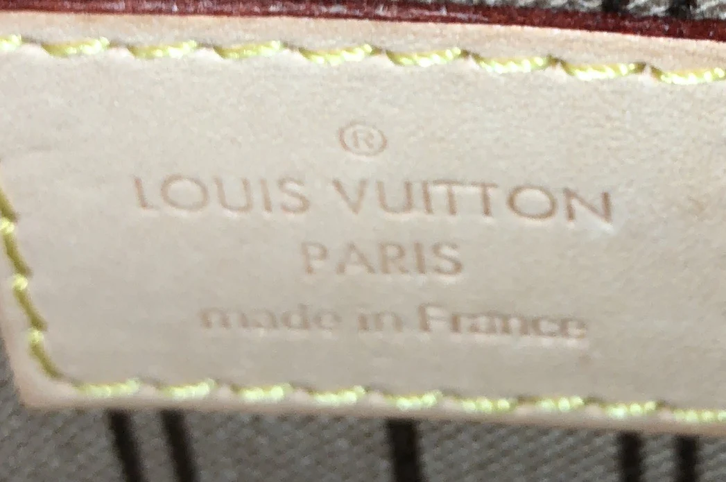 Neverfull Pochette Monogram Canvas Small - Deep Luxury