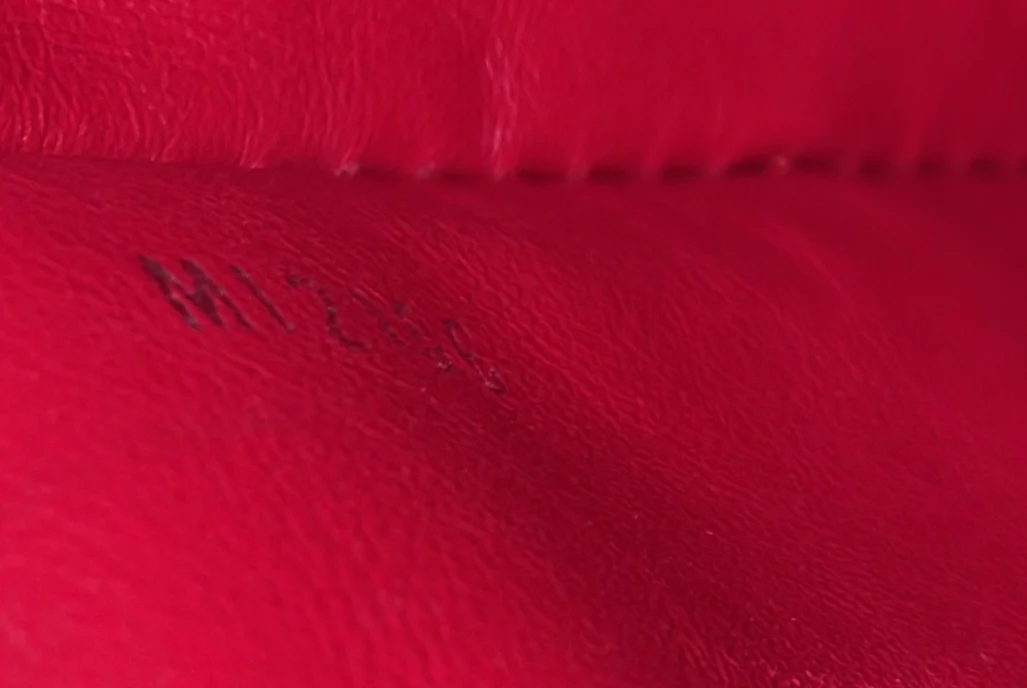 Capucines Bag Leather with Python PM - Deep Luxury