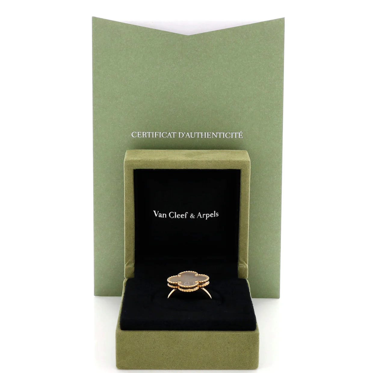 Magic Alhambra Ring 18K Yellow Gold with Mother of Pearl - Deep Luxury