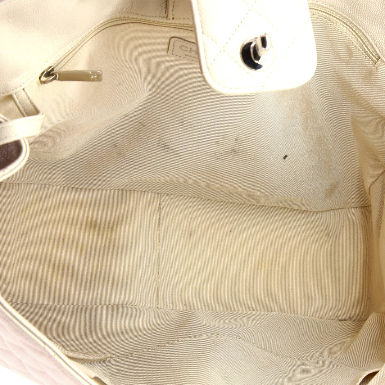 Classic CC Shopping Tote Quilted Caviar Large - Deep Luxury