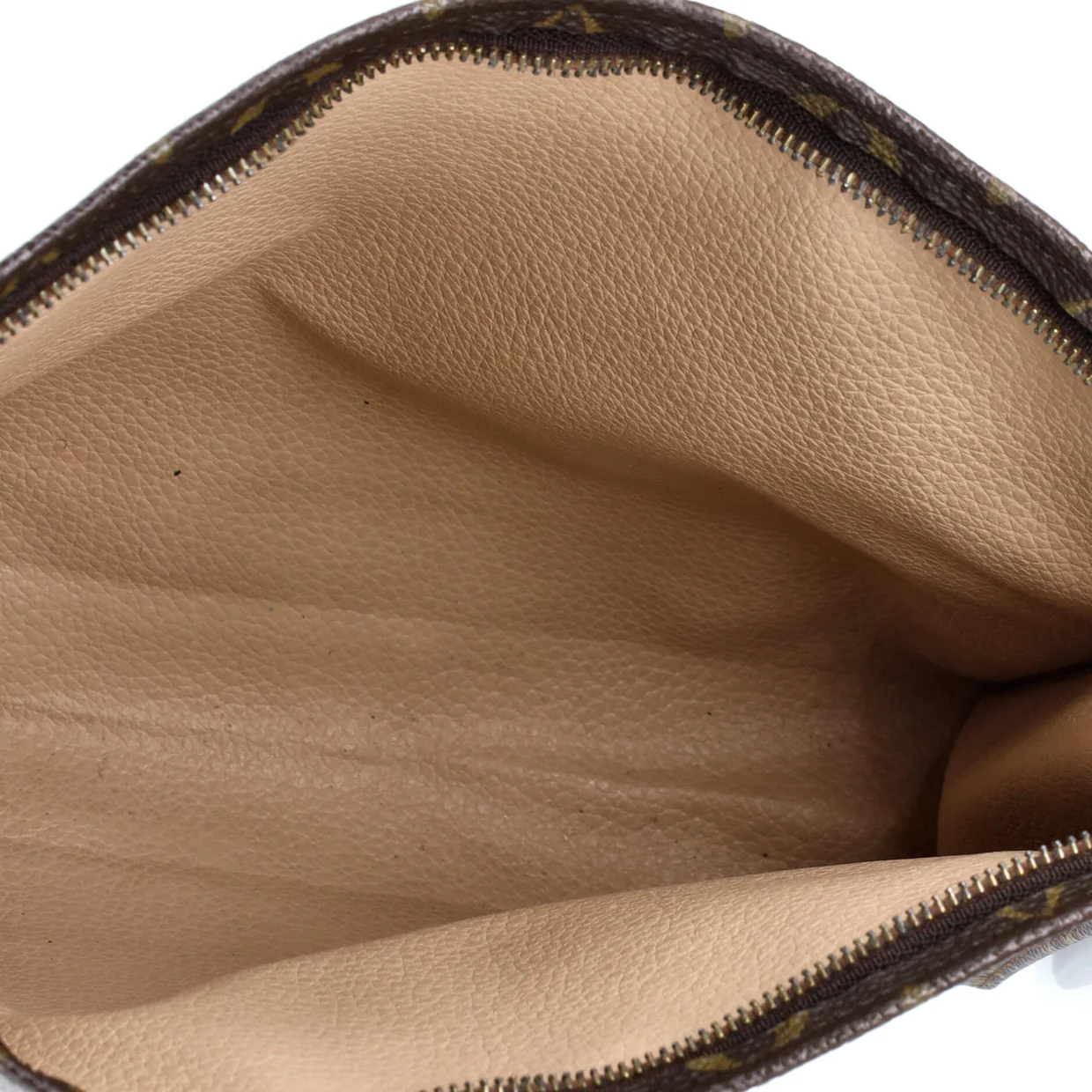 Toiletry Pouch Monogram Canvas 26 - Deep Luxury