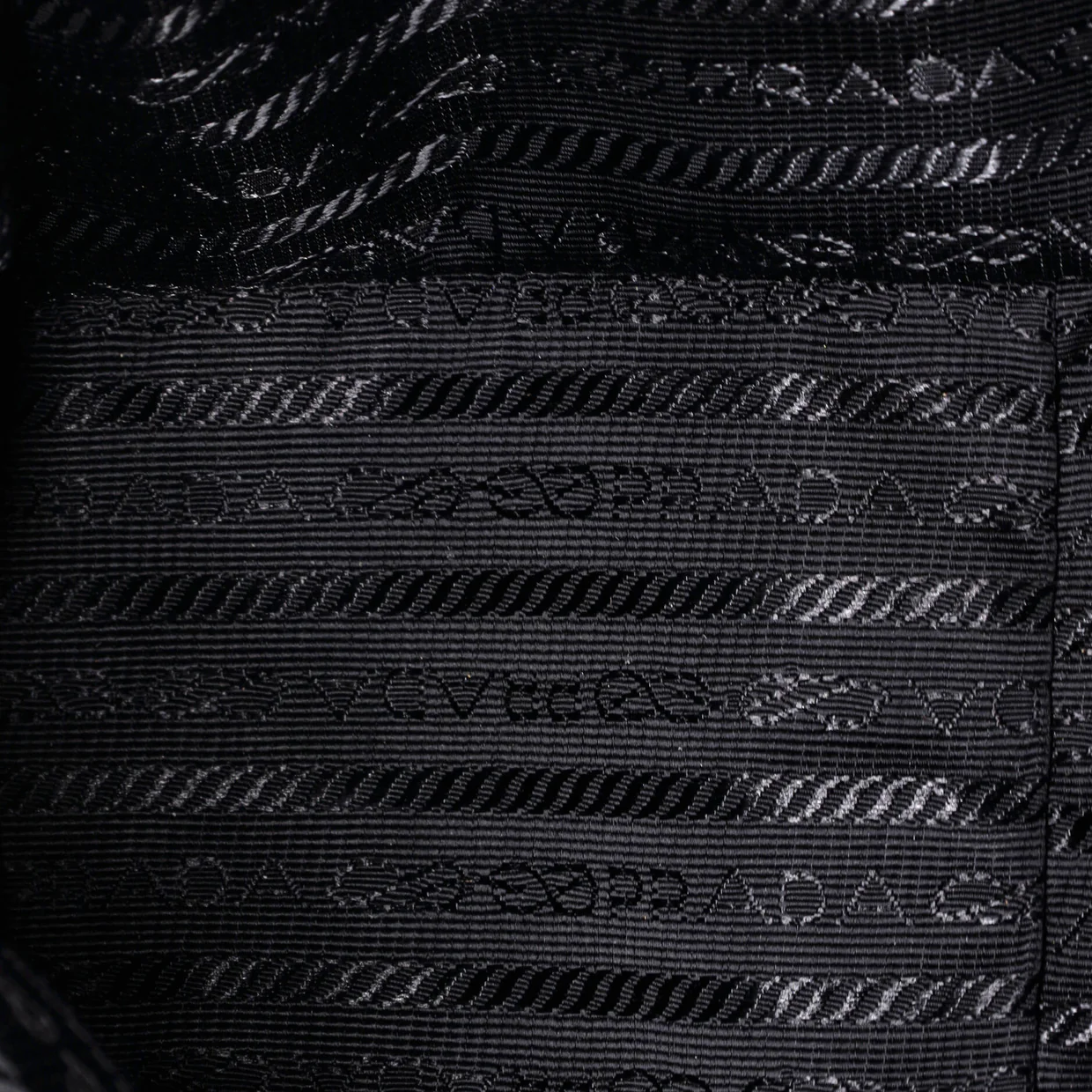 Camera Bag Tessuto Medium - Deep Luxury