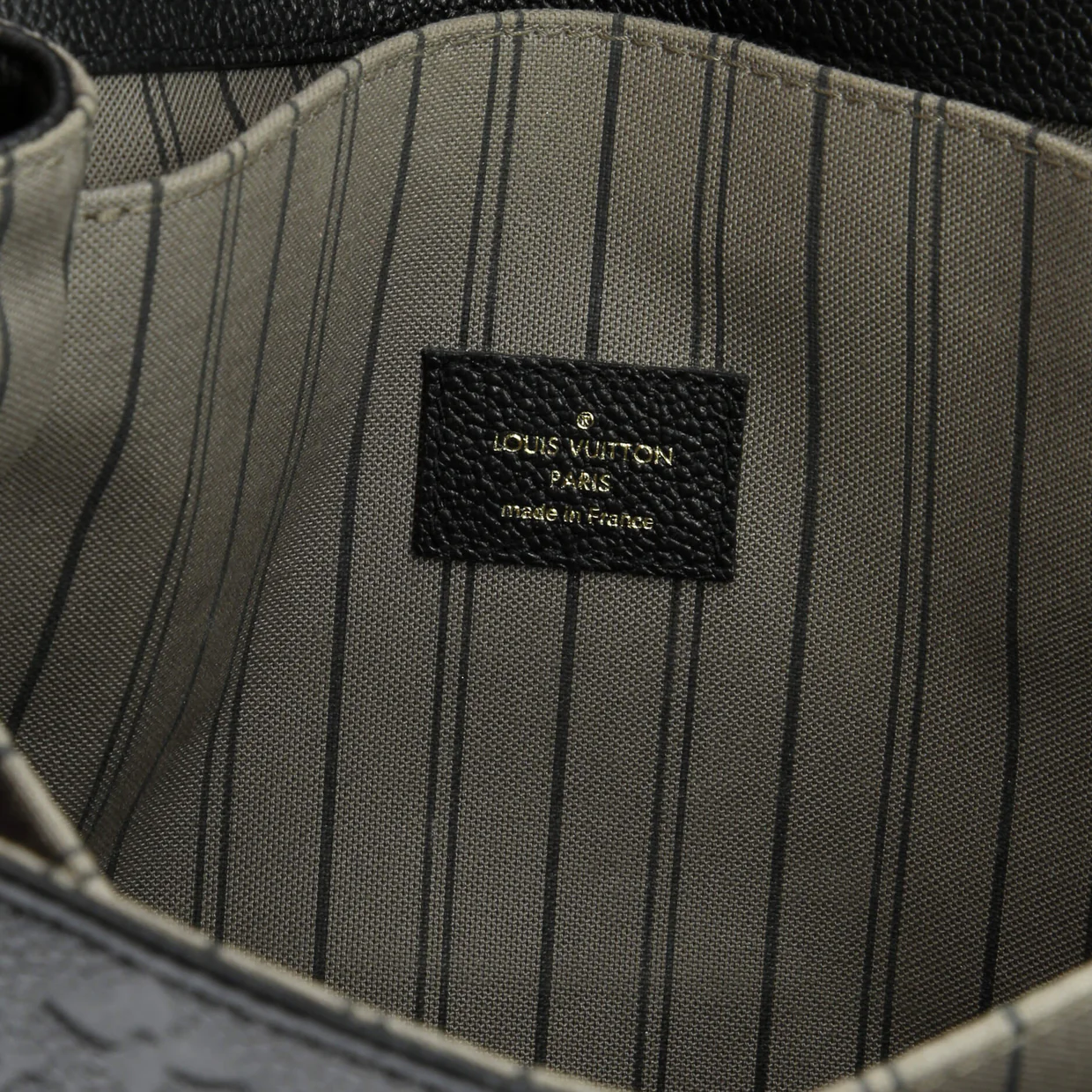 Pochette Metis Monogram Empreinte Leather - Deep Luxury