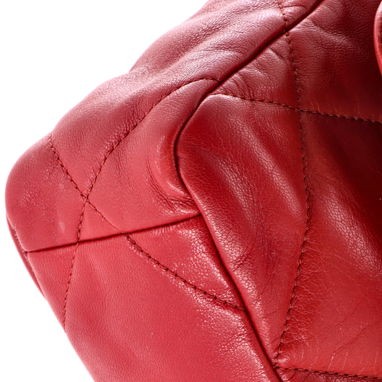 19 Flap Bag Quilted Leather Medium - Deep Luxury