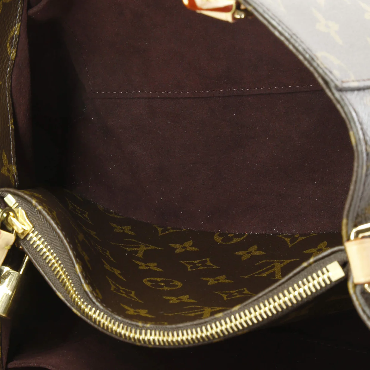 Montaigne Handbag Monogram Canvas MM - Deep Luxury