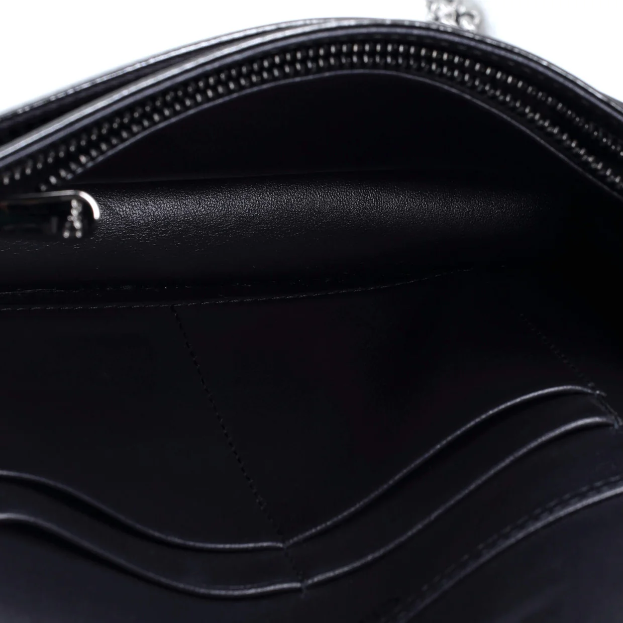 Diorama Wallet on Chain Cannage Embossed Calfskin - Deep Luxury