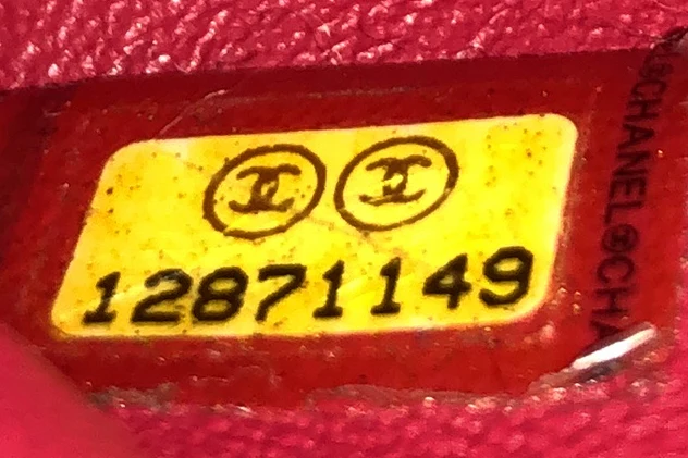 Classic Double Flap Bag Quilted Caviar Medium - Deep Luxury