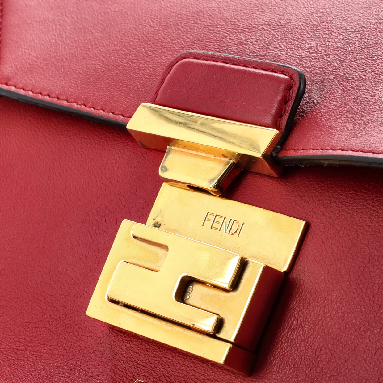 Kan U Shoulder Bag Leather Medium - Deep Luxury