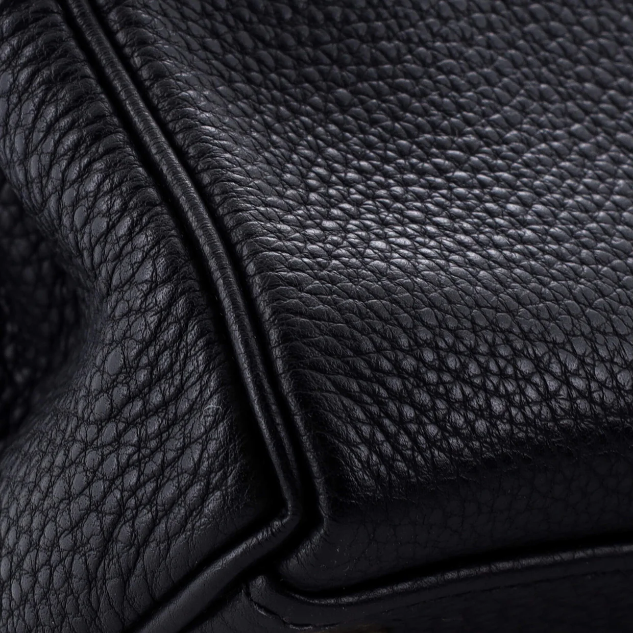 Kelly Handbag Noir Togo with Gold Hardware 32 - Deep Luxury