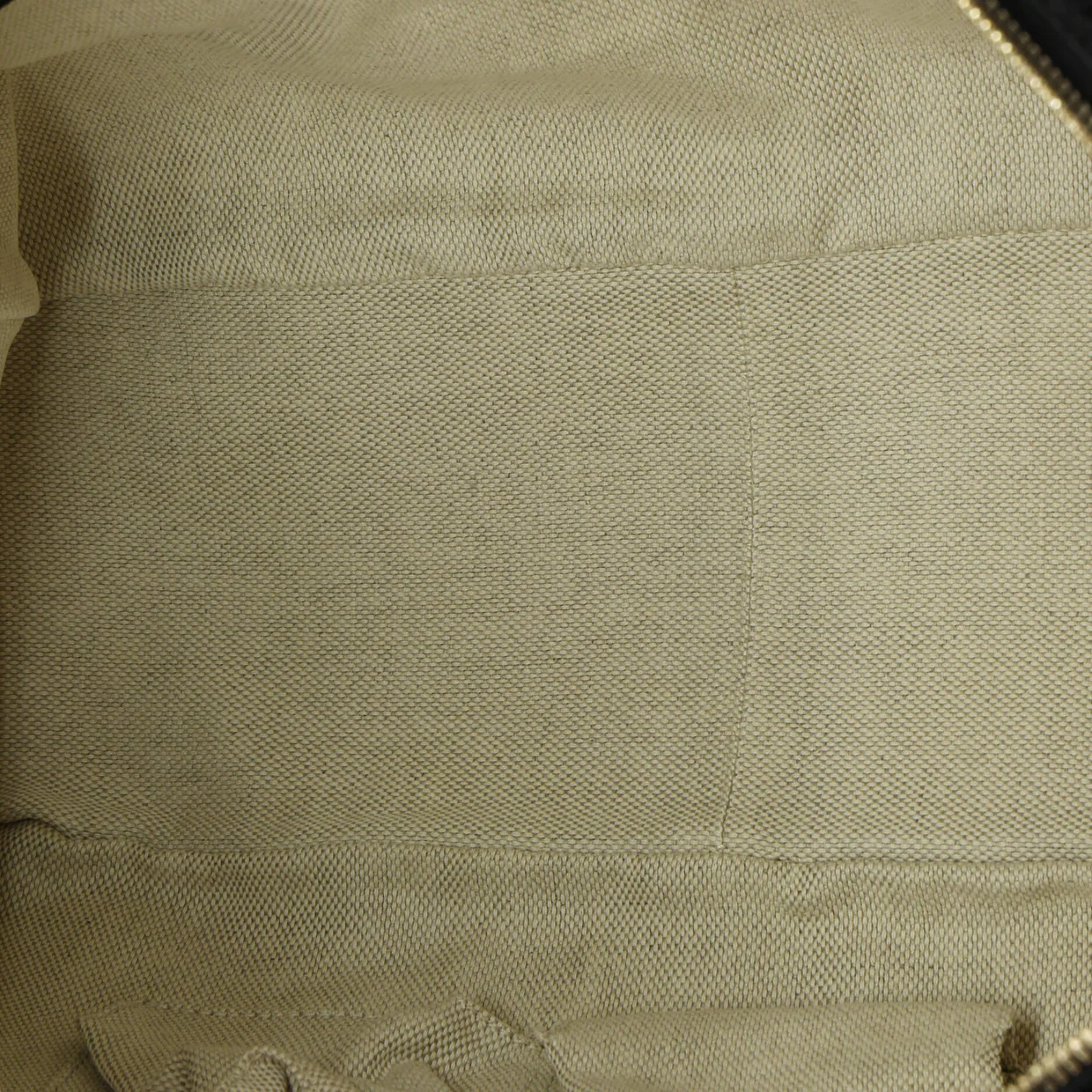 Soho Chain Zip Shoulder Bag Leather Medium - Deep Luxury