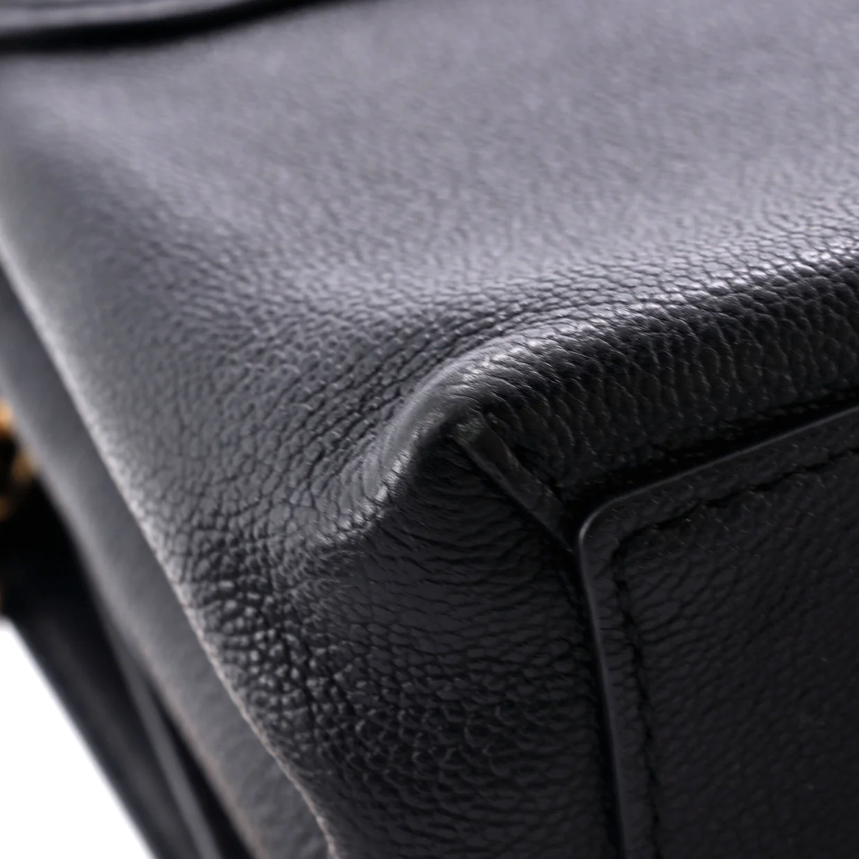 Very Chain Bag Monogram Leather - Deep Luxury