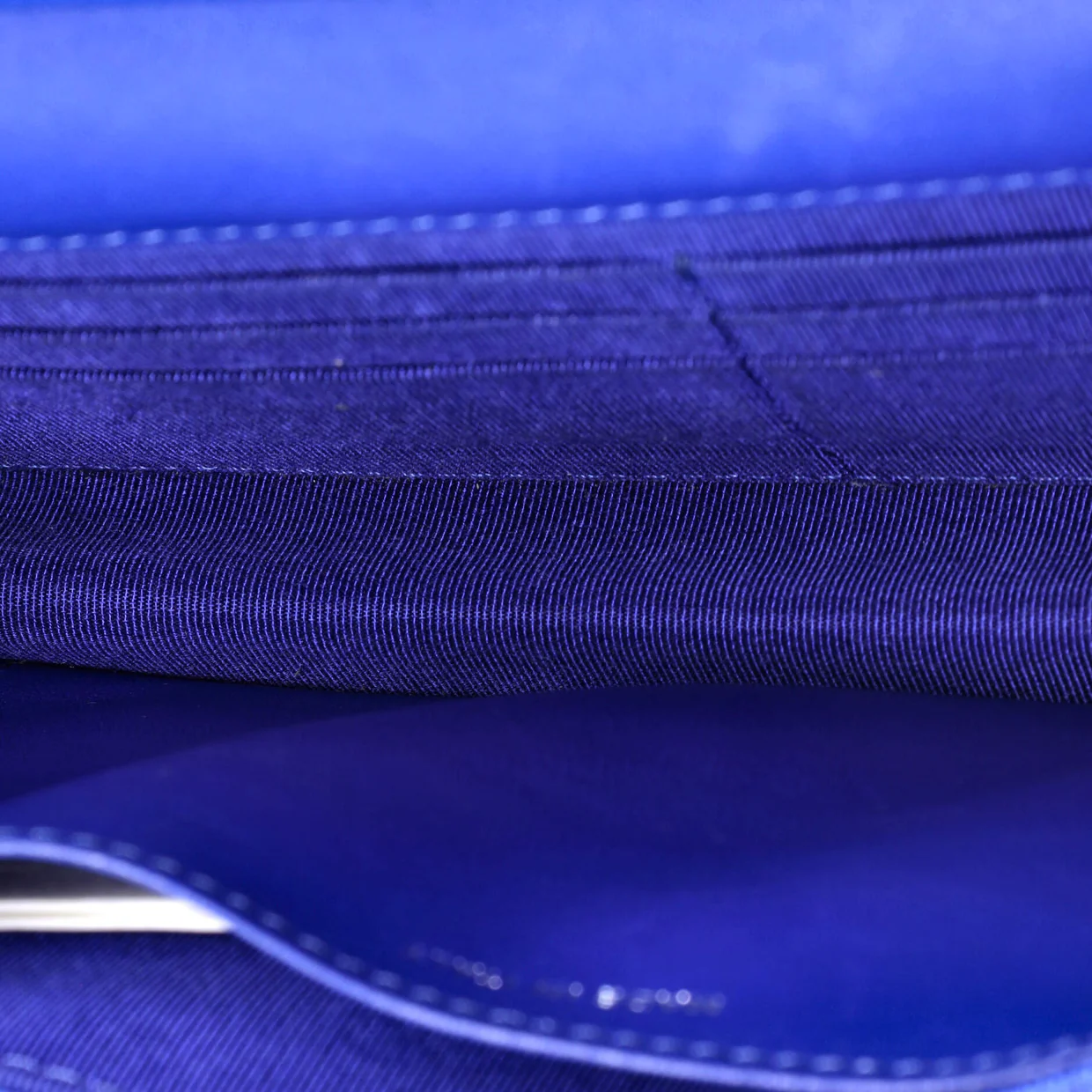 Wallet on Chain Quilted Lambskin - Deep Luxury