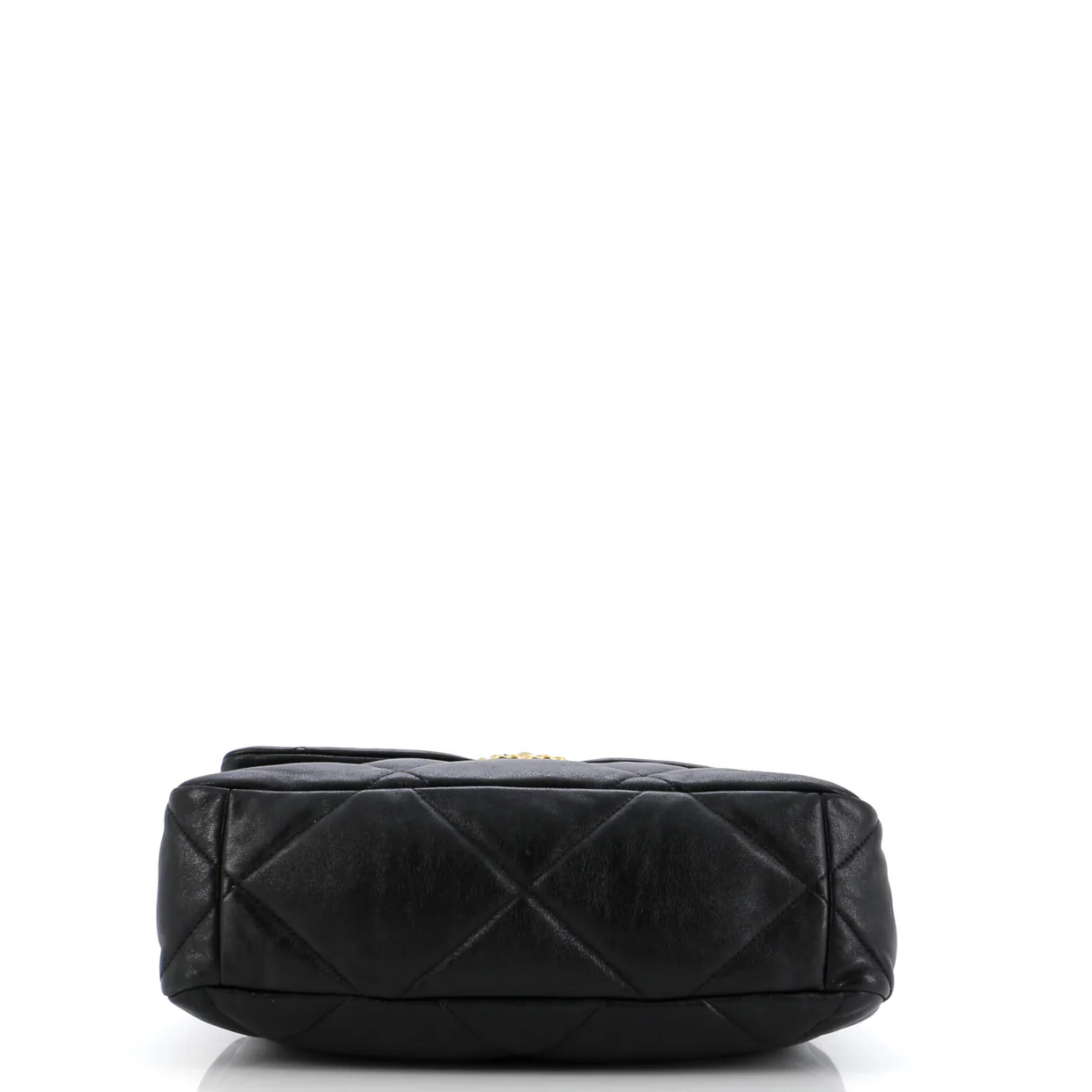 19 Flap Bag Quilted Leather Medium - Deep Luxury