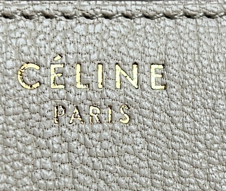 Classic Box Bag Grainy Leather Medium - Deep Luxury