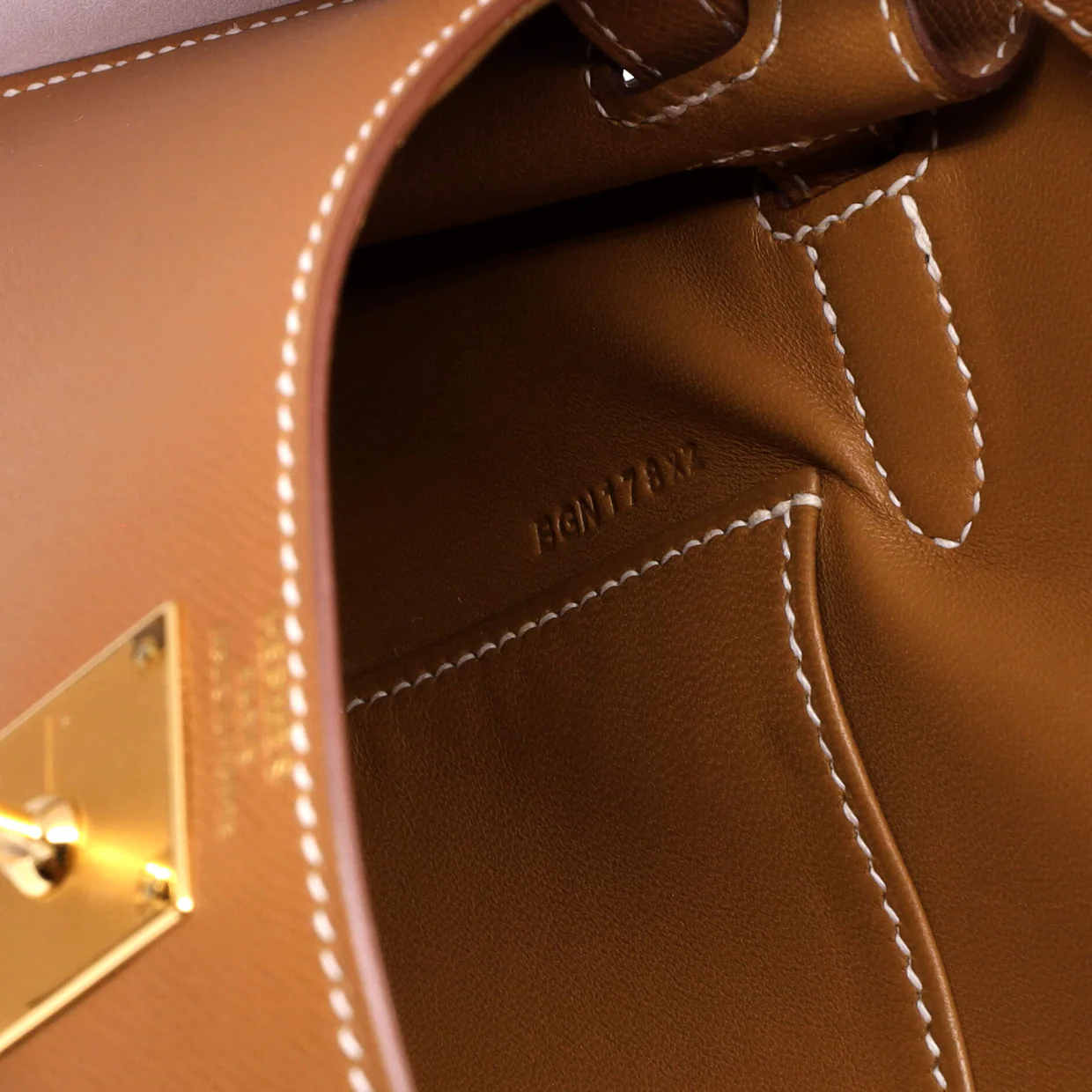 Kelly Elan Shoulder Bag Madame - Deep Luxury