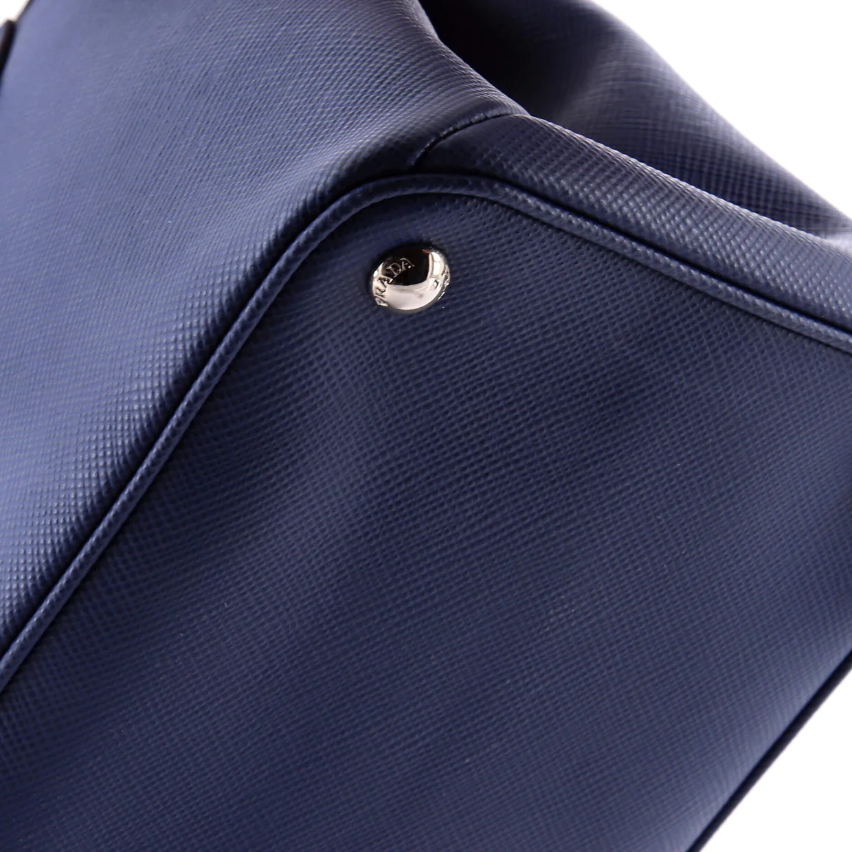 Turnlock Cuir Twin Tote Saffiano Leather Small - Deep Luxury